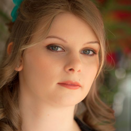 Elisabete-makeup maquilleuse coiffeuse professionnelle mariage Paris, Ile de france, normandie